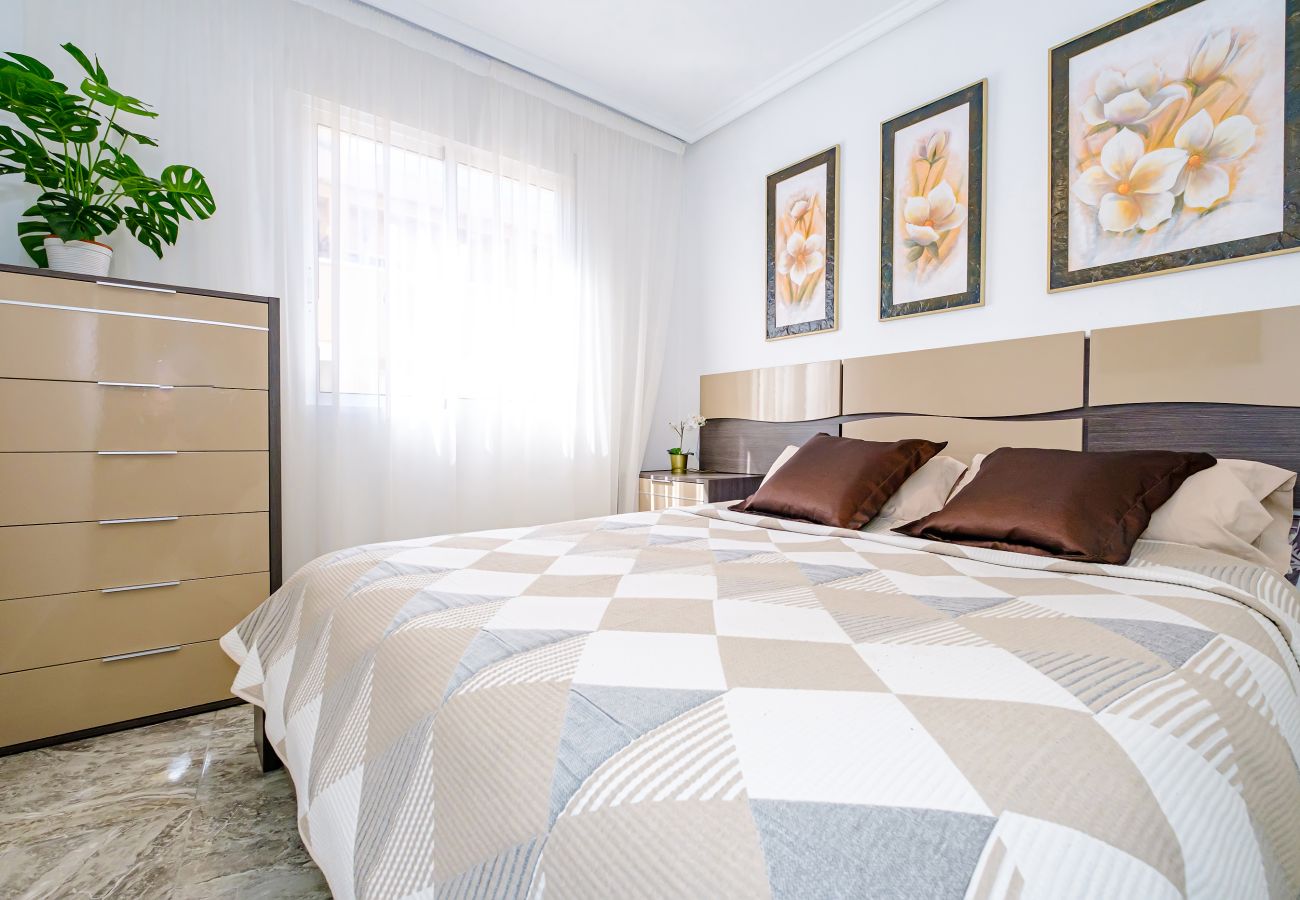 Apartamento en Torrevieja - ID156