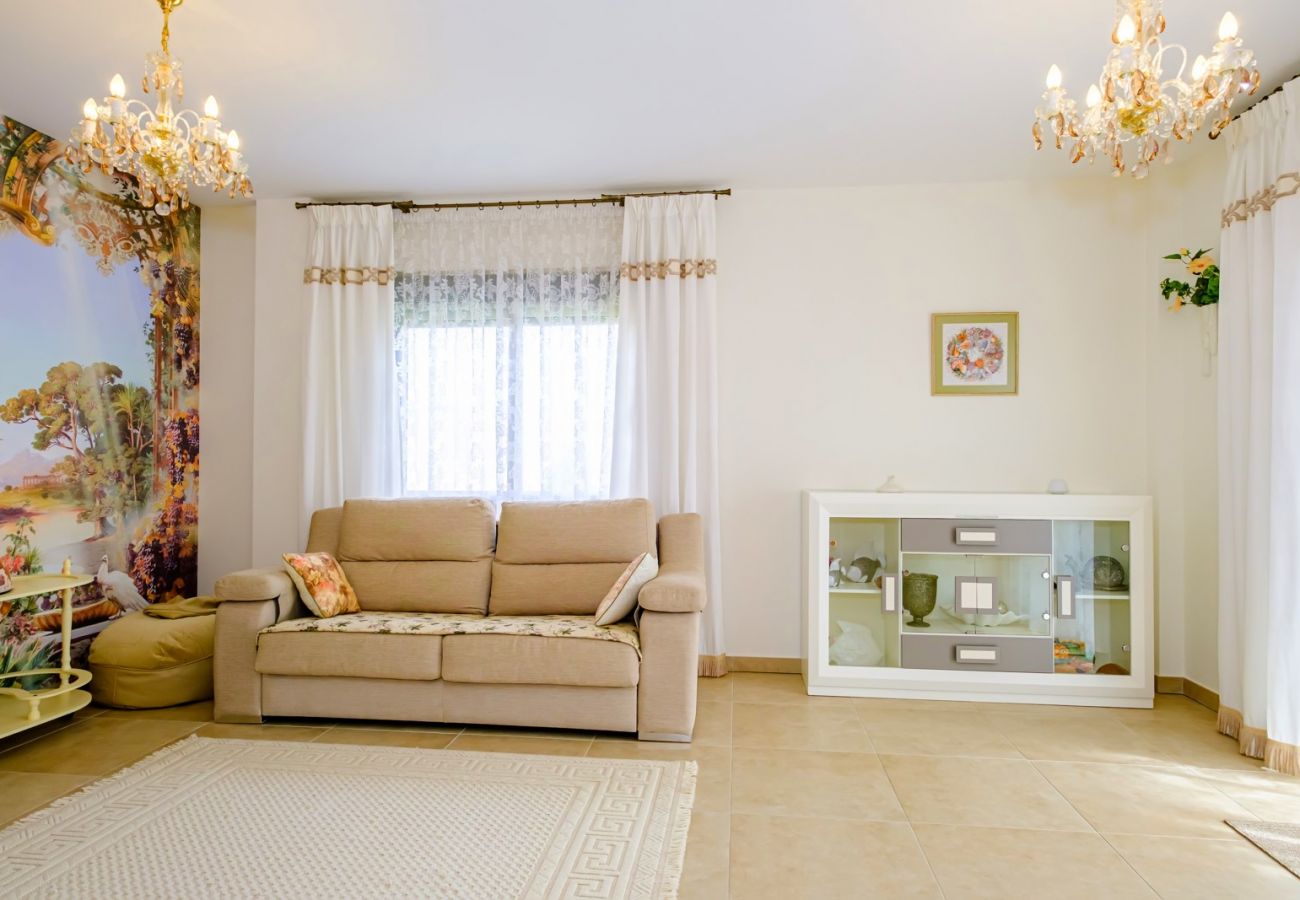 Villa en Torrevieja - ID119