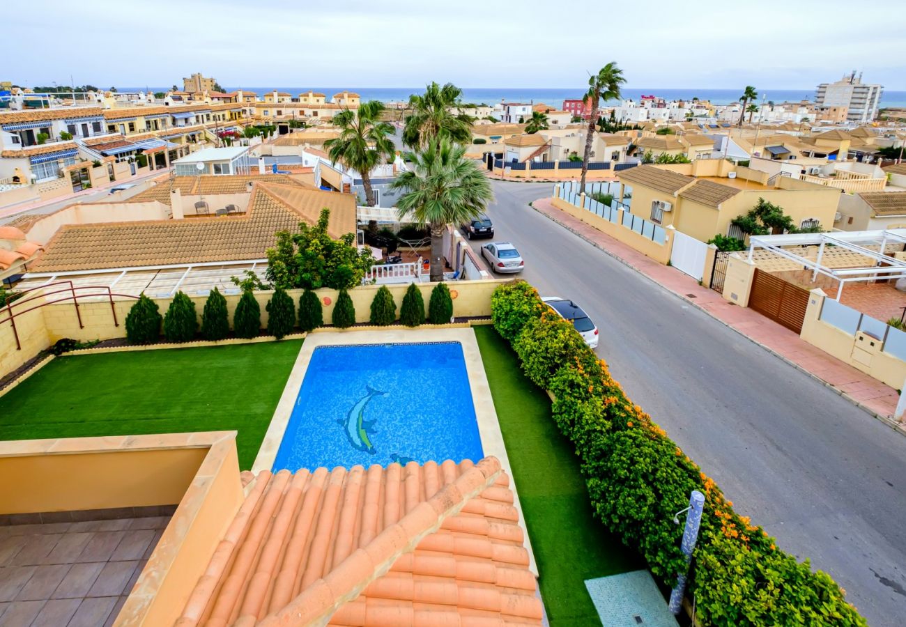 Villa en Torrevieja - ID119