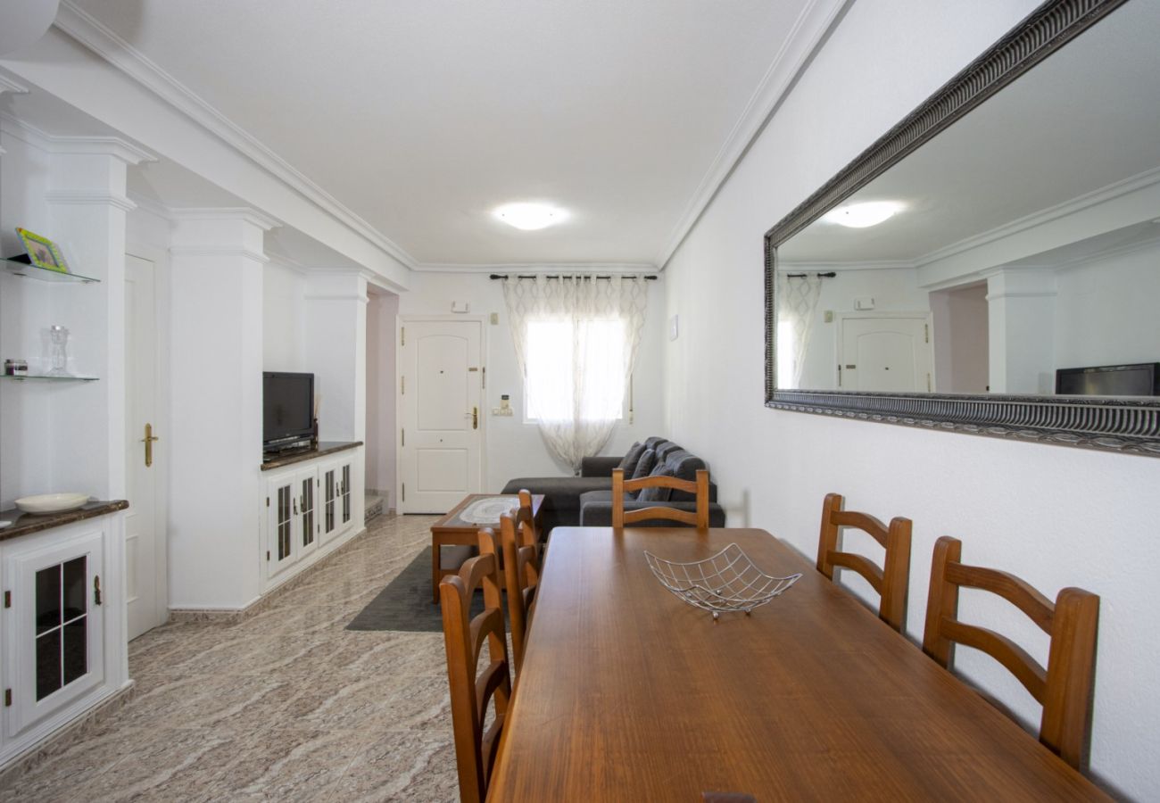 Apartamento en Orihuela Costa - ID6