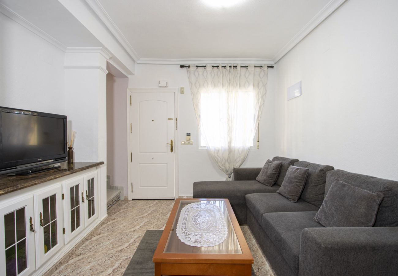 Apartamento en Orihuela Costa - ID6