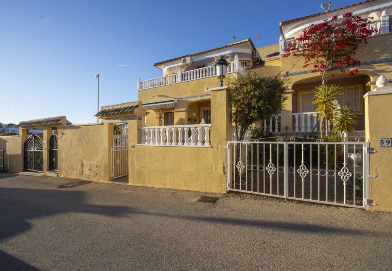 Apartamento en Orihuela Costa - ID6