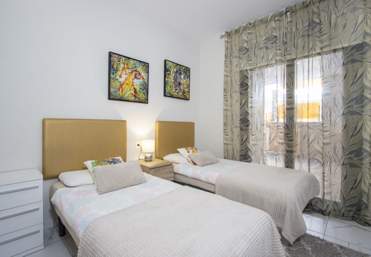 Apartment in Torrevieja - ID66