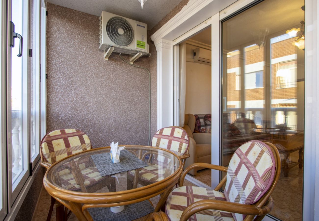 Apartment in Torrevieja - ID166