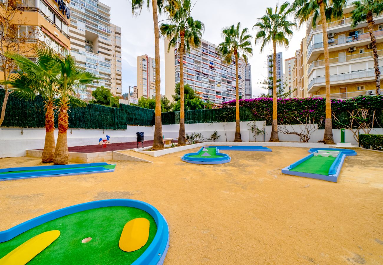 Apartment in Benidorm - Apartamento Londres con vistas al mar