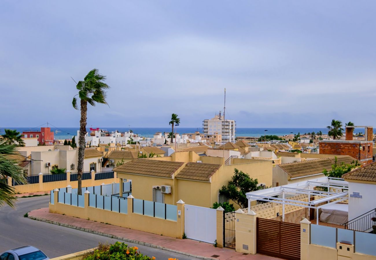 Вилла на Торревьеха / Torrevieja - ID119