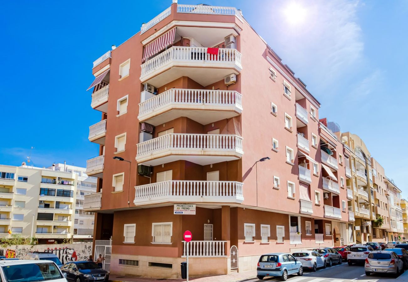 Апартаменты на Торревьеха / Torrevieja - ID180