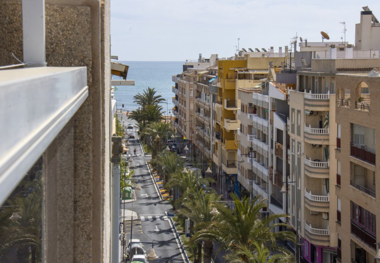 Апартаменты на Торревьеха / Torrevieja - ID23